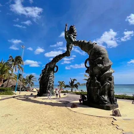 Playa Del Carmen Downtown Studio With Rooftop Pool - Walk To 5Th Ave & The Beach