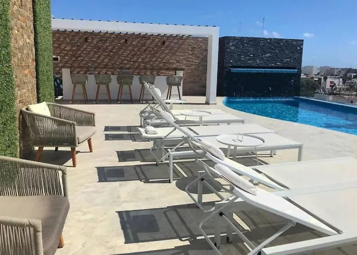 Downtown With Rooftop Pool - Walk To 5th Ave & The